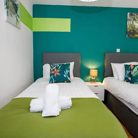 Apartment *new*quiet Apt 13min To Ao Arena,free Parking *