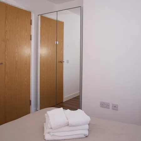 Guestready - Peaceful Holiday In Salford * Μάντσεστερ