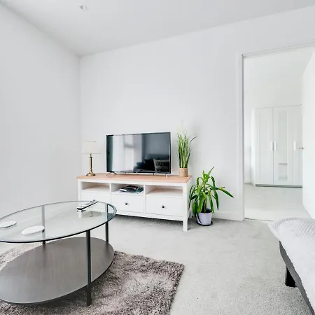 Pass The Keys Modern Central 1 Bed Apt Sleeps 4 Old Trafford Manchester
