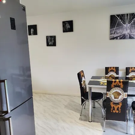 아파트 Beautiful & Elegant 2 Bed House *