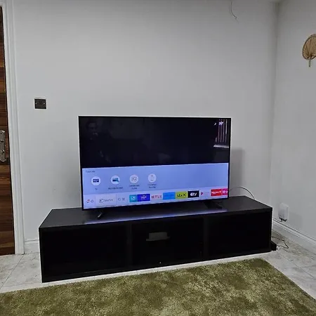 Manchester, Rusholme, Uk With Free Parking * Μάντσεστερ