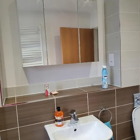 아파트 Beautiful & Elegant 2 Bed House