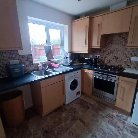 Modern Comfy 3bd House With Parking