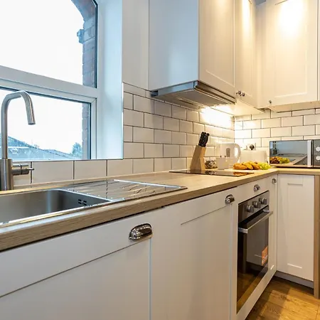 Pillo Serviced - Salford