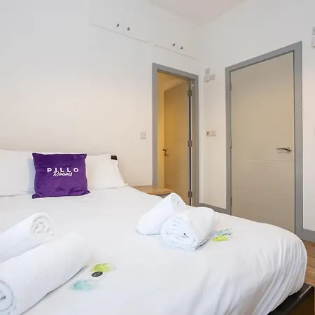 Pillo Serviced - Salford *