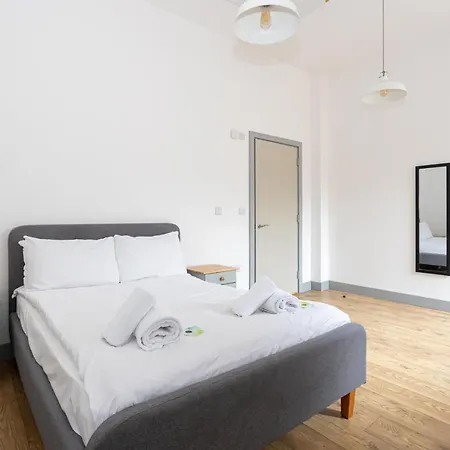 Pillo Serviced - Salford * Mánchester