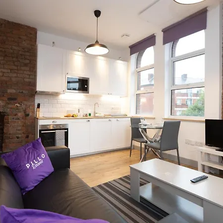 Pillo Serviced - Salford Apartment *
