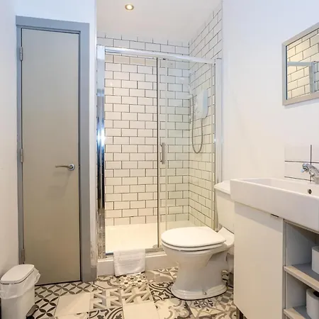 Apartment Pillo Serviced - Salford