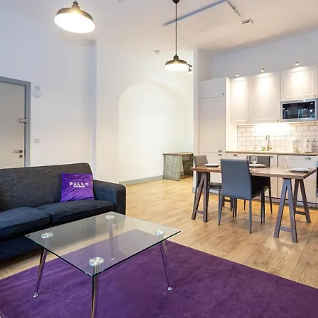 Pillo Serviced - Salford *