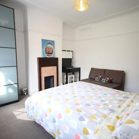 Hébergement de vacances Pass The Keys Large Family In Chorlton Manchester