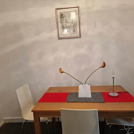 The Pride Of Manchester, Trafford Pansiyon Manchester