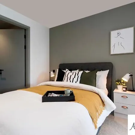 Apartment New Build Luxury Central For Contractors And Short Stays *