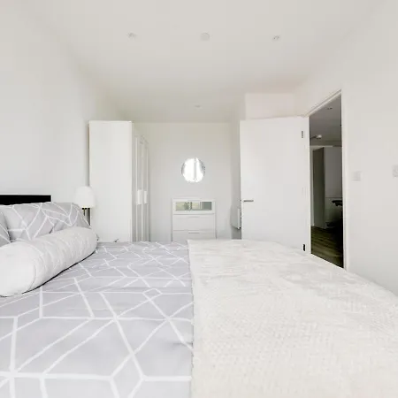 Pass The Keys Modern Central 1 Bed Apt Sleeps 4 Old Trafford Apartmán