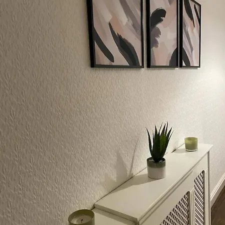 Apartament Large House In