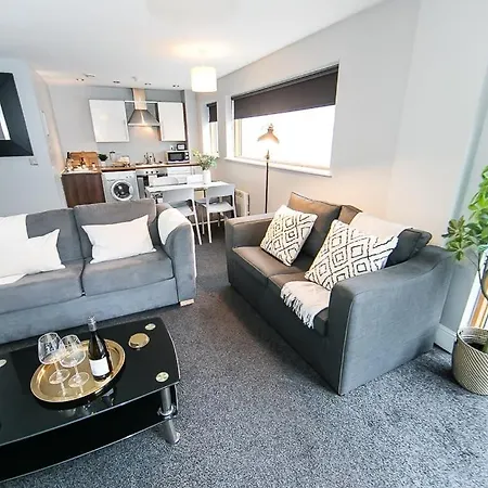 Centre Pad Sleeps 4 Manchester
