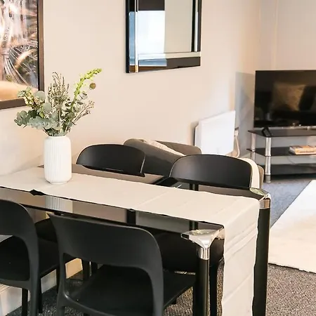 Spacious Modern 1 Bedroom Manchester