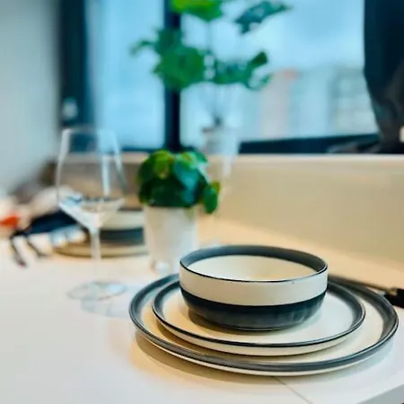 Apartment Unique Studio Near Old Trafford Stadium - Sleeps Up To 4! *