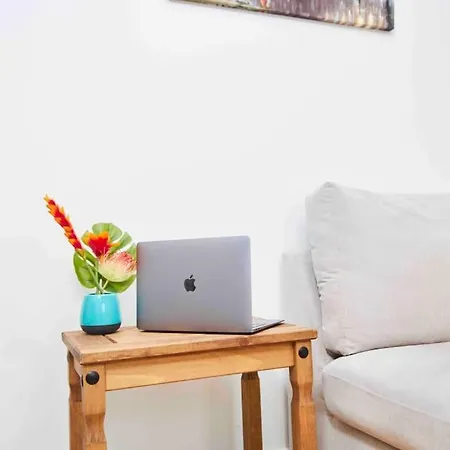 Dellehomes- Free Parking, Wfh, Family-friendly Manchester