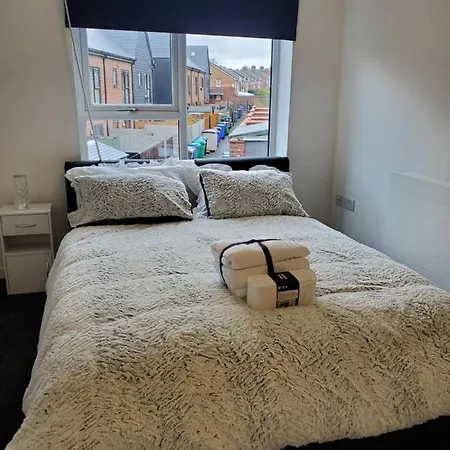 아파트 Beautiful & Elegant 2 Bed House