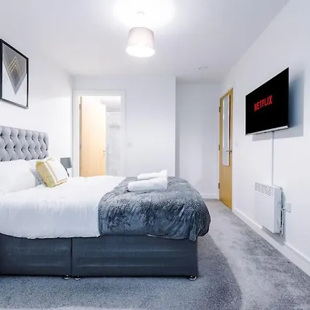 דירה Luxury Centre Apt - Balcony - Parking Access
