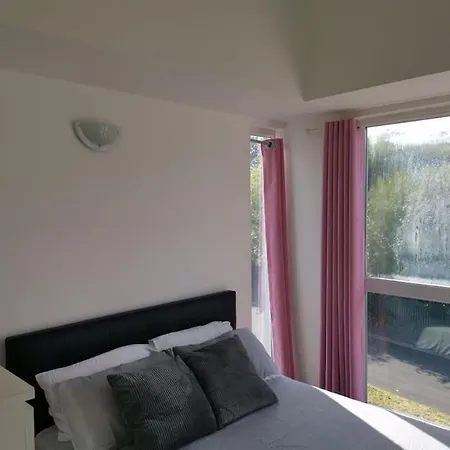 Apartment Dellehomes- Free Parking, Wfh, Family-friendly *