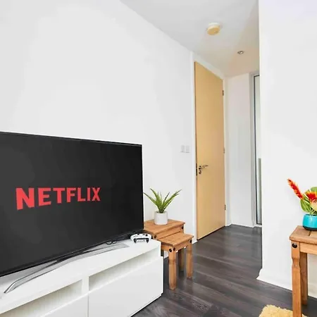 Dellehomes- Free Parking, Wfh, Family-friendly Apartment