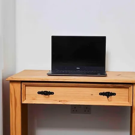Apartment Dellehomes- Free Parking, Wfh, Family-friendly *