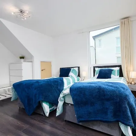 Dellehomes- Free Parking, Wfh, Family-friendly Apartment *