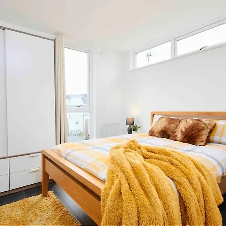 Apartment Dellehomes- Free Parking, Wfh, Family-friendly