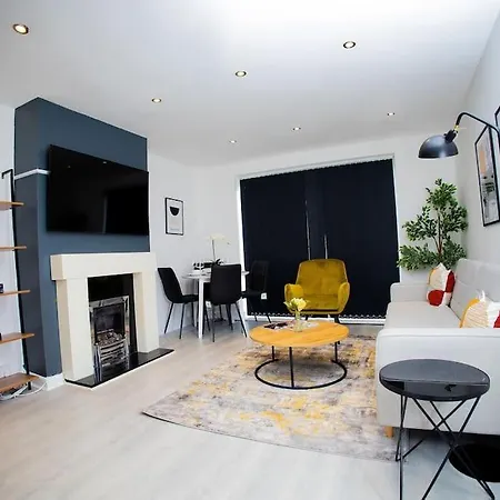 Vakantiehuis Isinmi - Close To Mcr City *