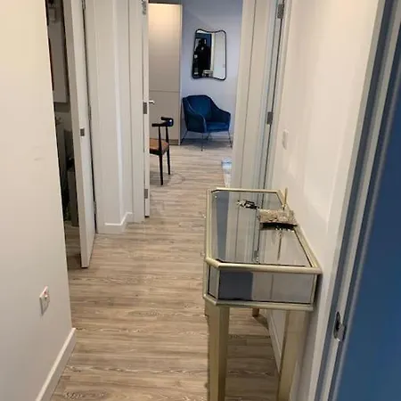 Luxury 2 Bedroom Apartment. * Manchester