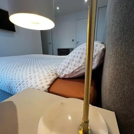 דירה Luxuries 2 Bed City *