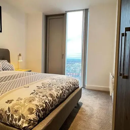 Luxuries 2 Bed City * Manchester