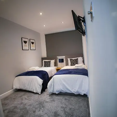 Isinmi - Close To Mcr City Holiday home *