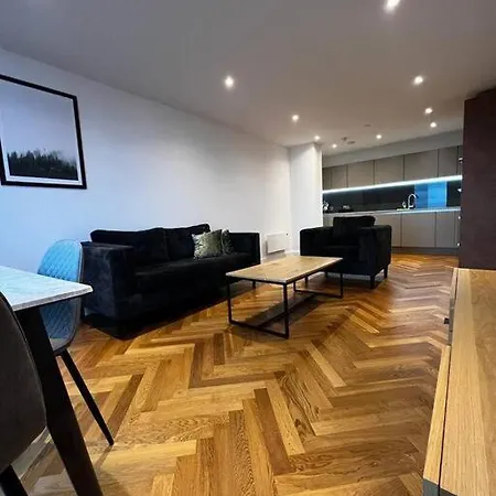 Luxuries 2 Bed City Апартаменты Манчестер