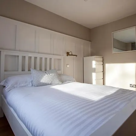 Ferienhaus Stunning Newly Renovated House In South *