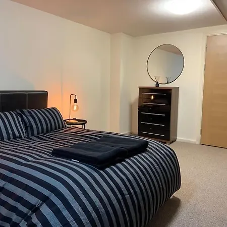 Apartment In Old Trafford Manchester
