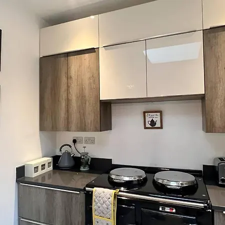 Central, Unique 4-storey House In Northern Quarter,