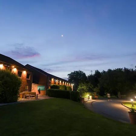 The Waterside And Leisure Club Hotel