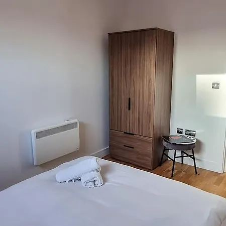 Apartment Superhost: Cosy 2 Bedroom