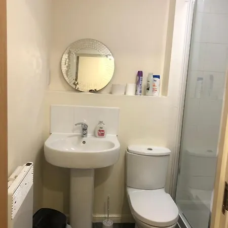 Spacious Flat Sportcity Etihad Apartment *