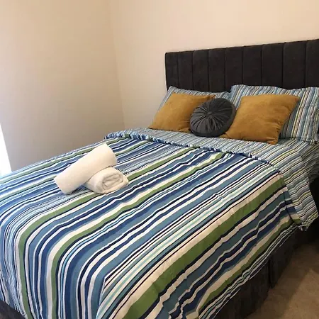아파트 Spacious Flat Sportcity Etihad *