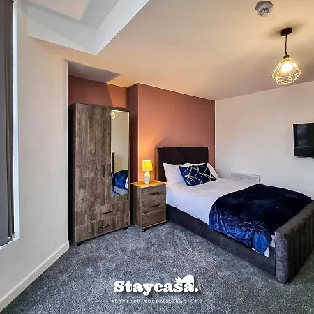 Magnificent 10 Bedroom Shared House - Great Amenities