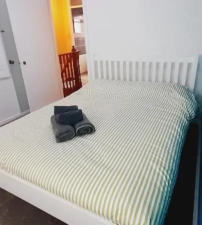 Entire 2 Bedroom House - Manchester