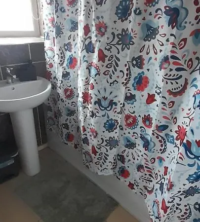 Entire 2 Bedroom House -