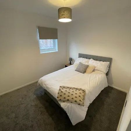 Modern Cosy 1 Bed Near Centre~double Bed~parking Apartamento