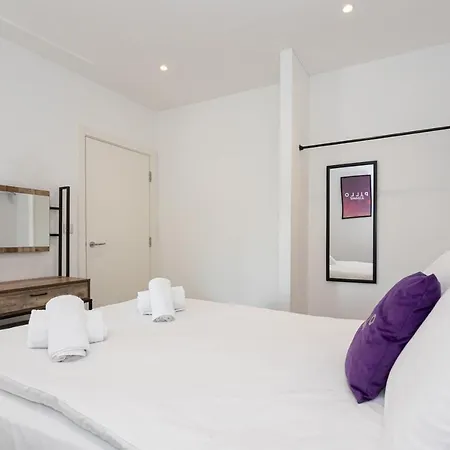 Pillo Serviced - Arena Apartment *