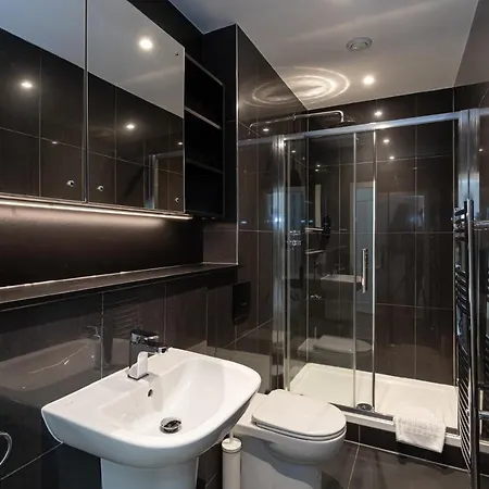 Pillo Serviced - Arena Apartment Manchester