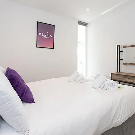 Pillo Serviced - Arena Appartamento Manchester