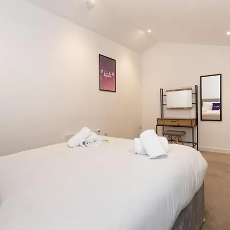 Pillo Serviced - Arena *